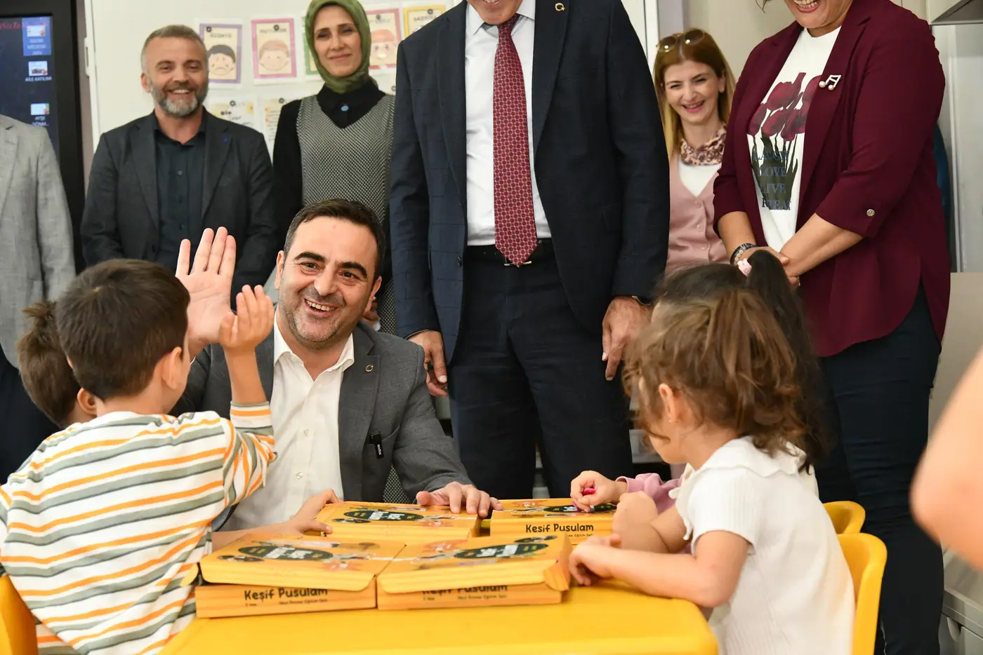 Okul Öncesi Öğrencilere Eğitim Seti Desteğine Devam